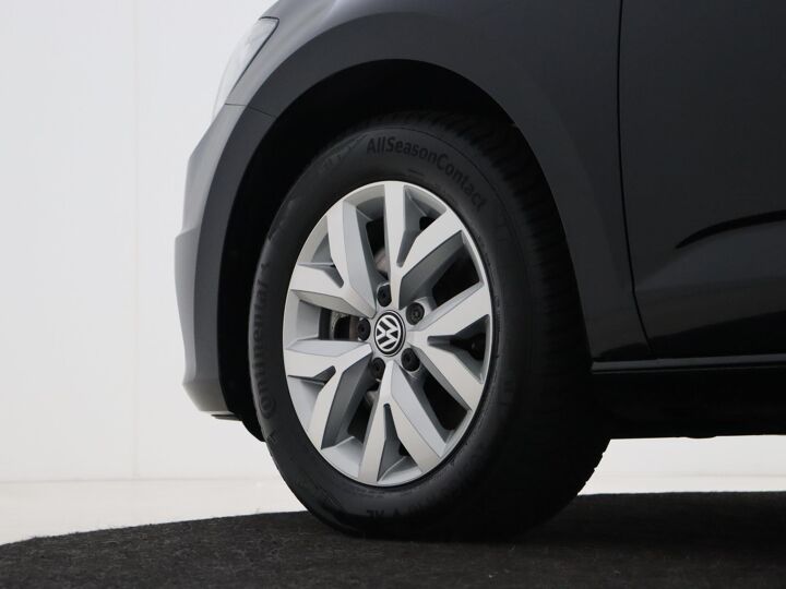 Volkswagen Touran 1.0 TSI Comfortline Business 7p | 115PK | Cruise Control | Stoelverwarming | Extra Getint Glas | DAB | 7 zitplaatsen