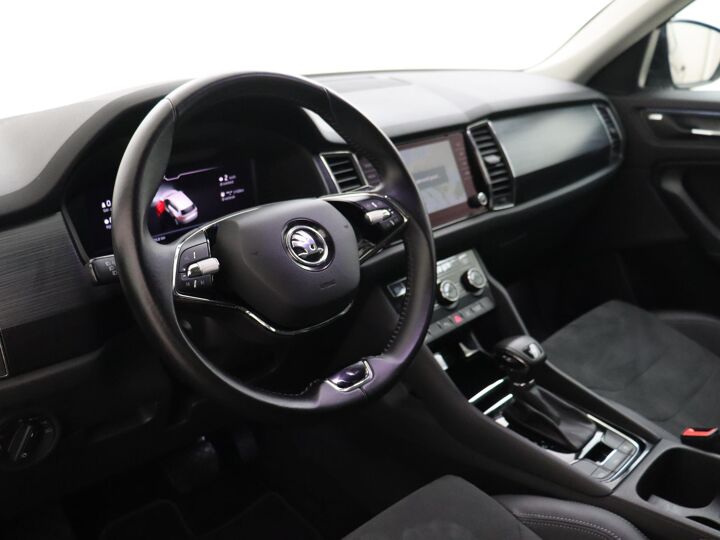 Škoda Kodiaq 1.5 TSI Business Edition Plus 7p. Automaat | 150 PK | Keyless Entry | Apple CarPlay | Lichtmetalen Velgen 19” | Navigatiesysteem | 7 Zitplaatsen