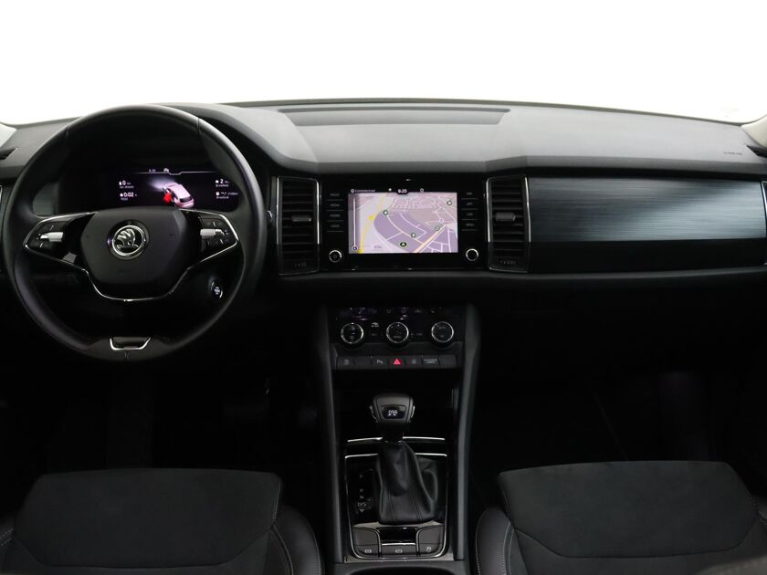 Škoda Kodiaq 1.5 TSI Business Edition Plus 7p. Automaat | 150 PK | Keyless Entry | Apple CarPlay | Lichtmetalen Velgen 19” | Navigatiesysteem | 7 Zitplaatsen