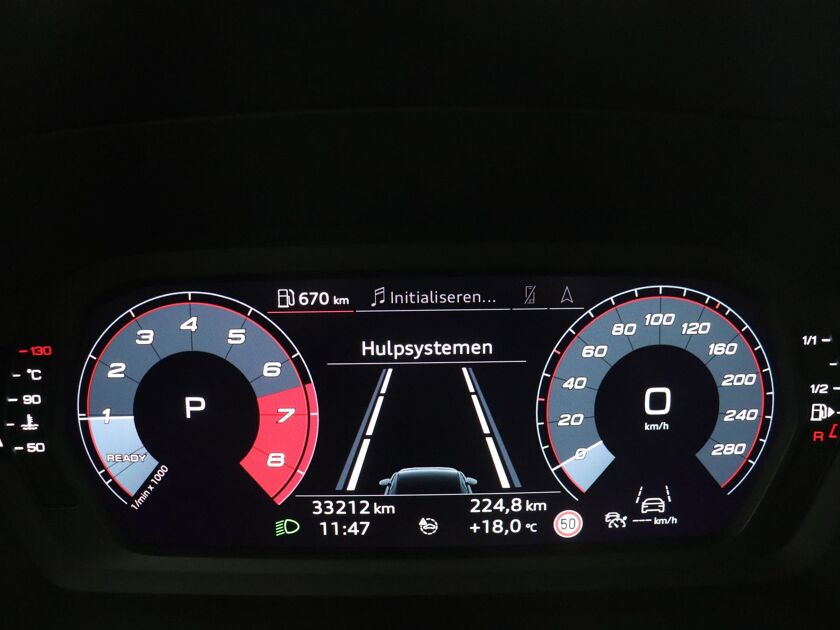Audi A3 Sportback 35 TFSI Business edition | 150 PK | Automaat | Parkeersensoren | Navigatie | Apple CarPlay Android Auto | LM 17” | Cruise Contol |