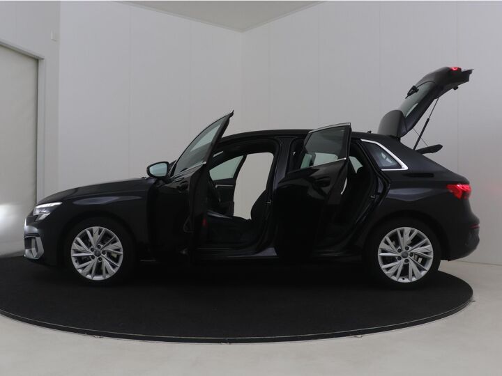 Audi A3 Sportback 35 TFSI Business edition | 150 PK | Automaat | Parkeersensoren | Navigatie | Apple CarPlay Android Auto | LM 17” | Cruise Contol |