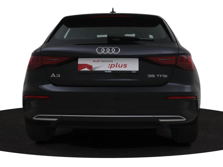 Audi A3 Sportback 35 TFSI Business edition | 150 PK | Automaat | Parkeersensoren | Navigatie | Apple CarPlay Android Auto | LM 17” | Cruise Contol |