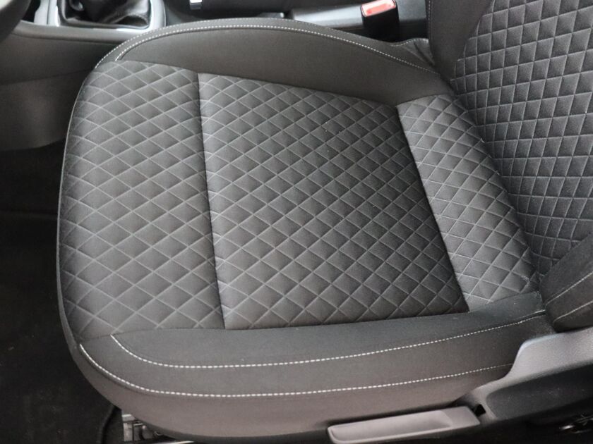 Škoda Rapid Spaceback 1.0 TSI Greentech Drive | 95 PK | Stoelverwarming | Parkeersensoren | Multifunctioneel Stuurwiel | Panoramadak | Velgen LM 17” |