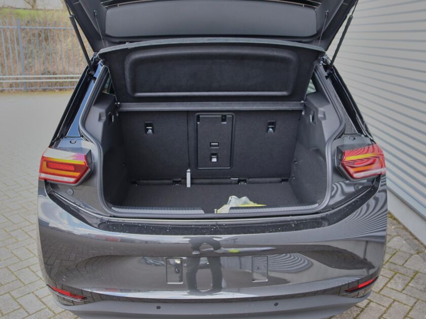 Volkswagen ID.3 Pro Edition ELEKTROMOTOR 150 kW / 204 pk Hatchback Elektrische aandrijving
