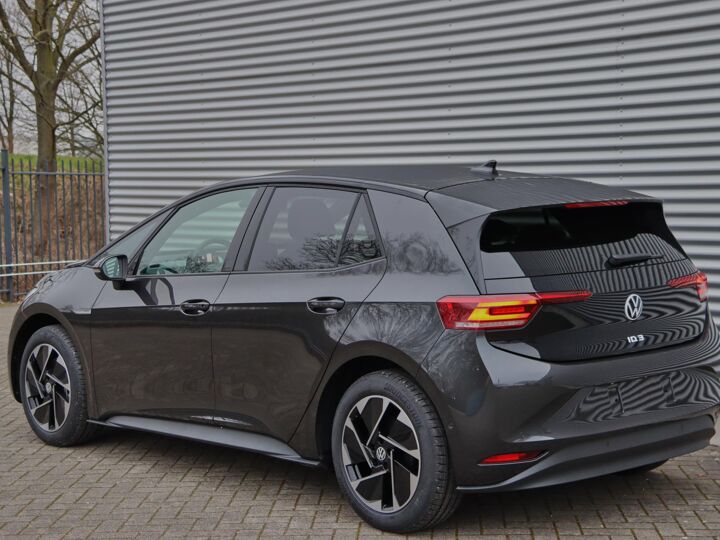 Volkswagen ID.3 Pro Edition ELEKTROMOTOR 150 kW / 204 pk Hatchback Elektrische aandrijving