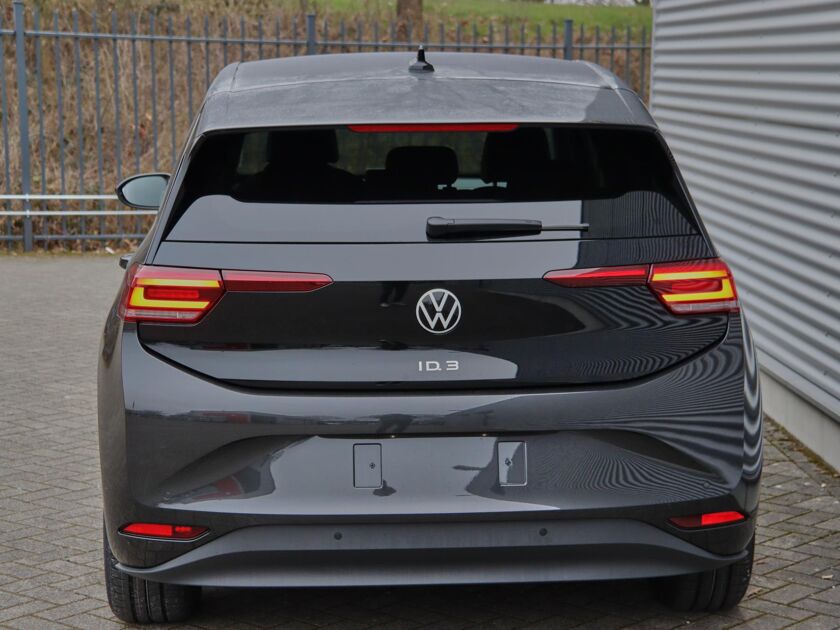 Volkswagen ID.3 Pro Edition ELEKTROMOTOR 150 kW / 204 pk Hatchback Elektrische aandrijving