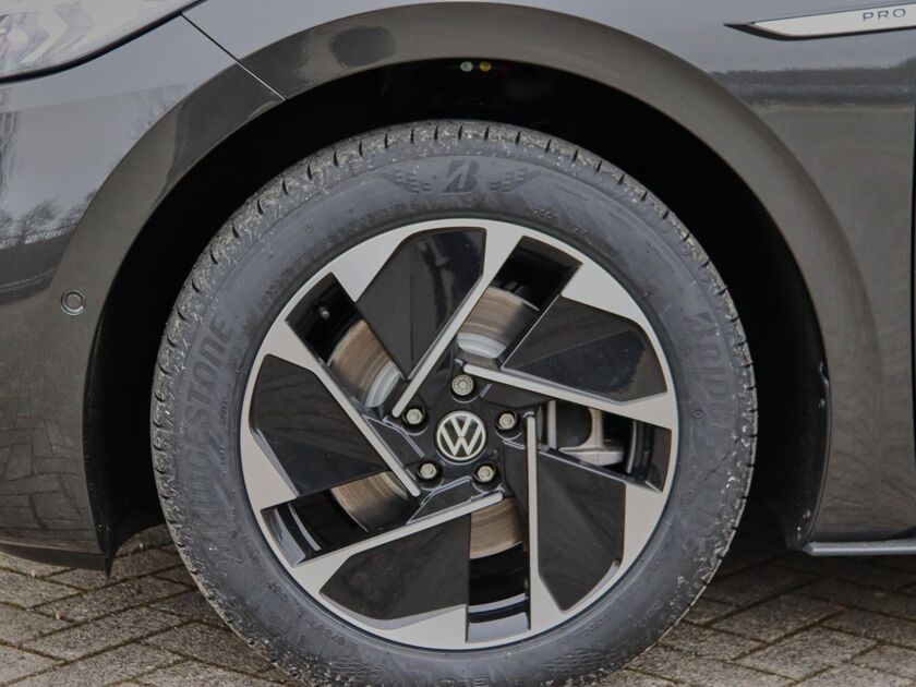 Volkswagen ID.3 Pro Edition ELEKTROMOTOR 150 kW / 204 pk Hatchback Elektrische aandrijving