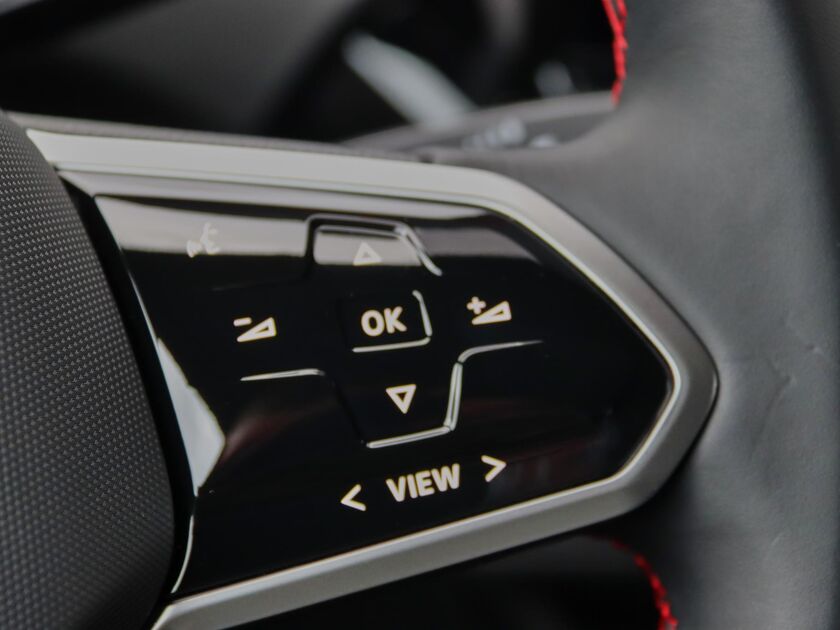 Volkswagen ID.5 GTX ELEKTROMOTOR 220 kW / 299 pk SUV Elektrische a andrijving