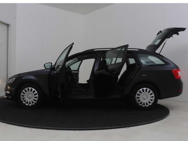 Škoda Octavia Combi 1.0 TSI Greentech Ambition | 115 PK | Airco | Multifunctioneel Stuurwiel | Dakrails | Bluetooth | Cruise Control |