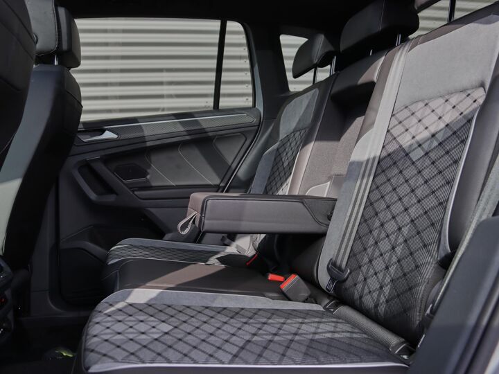 Volkswagen Tiguan R-Line Business 1.5 110 kW / 150 pk TSI SUV 7 vers n. DSG