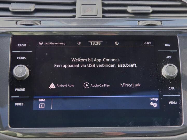 Volkswagen Tiguan R-Line Business 1.5 110 kW / 150 pk TSI SUV 7 vers n. DSG
