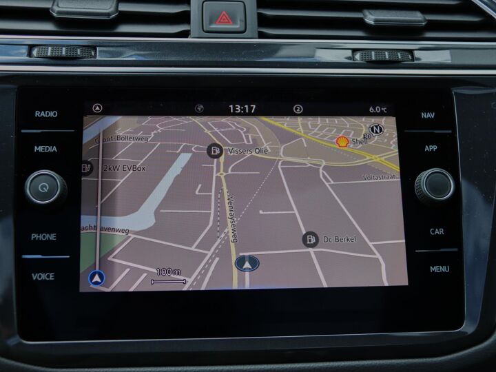 Volkswagen Tiguan R-Line Business 1.5 110 kW / 150 pk TSI SUV 7 vers n. DSG