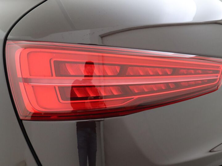 Audi Q3 2.0 TFSI Quattro Advance Sport | S-Line | 220 PK | Automaat | Parkeersensoren | Navigatie | Led Verlichting | Lederen Interieur | Velgen LM 20” |