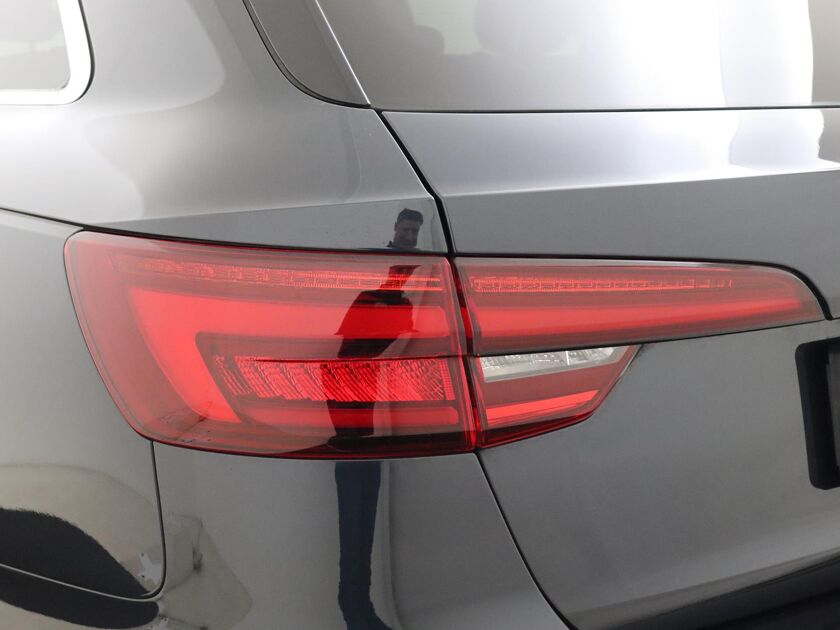 Audi A4 Avant 2.0 TFSI MHEV Sport Lease Edition | 190 PK | Automaat | Cruise Control | Getint glas | Navigatiesysteem |