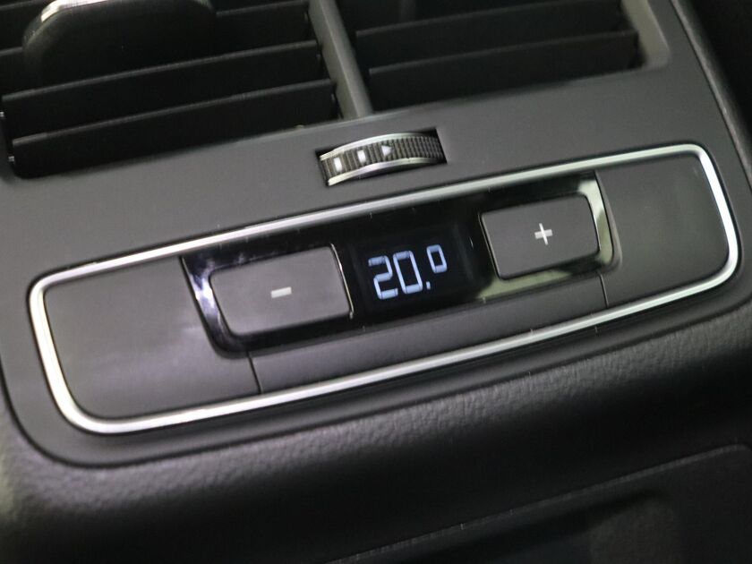 Audi A4 Avant 2.0 TFSI MHEV Sport Lease Edition | 190 PK | Automaat | Cruise Control | Getint glas | Navigatiesysteem |