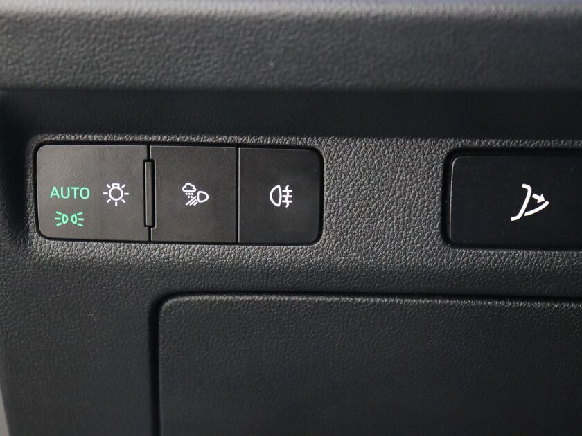 Škoda Enyaq iV 80 Sportline | 16% bijtelling | 204 PK | Automaat | DAB | Navigatie | Stoelverwarming | Achteruitrijcamera | Getint Glas |