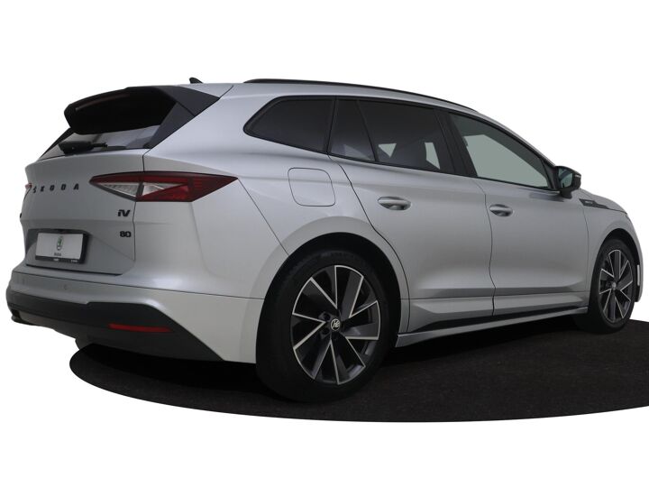 Škoda Enyaq iV 80 Sportline | 16% bijtelling | 204 PK | Automaat | DAB | Navigatie | Stoelverwarming | Achteruitrijcamera | Getint Glas |