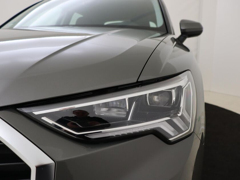 Audi Q3 35 TFSI Advanced edition Plus | 150 PK | Automaat | Parkeersensoren | Navigatie | Apple CarPlay / Android Auto | Velgen LM 18” | Multifunctioneel Stuurwiel |
