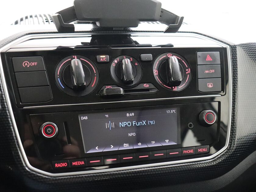 Volkswagen Up! 1.0 | 65 PK | Bluetooth | DAB | Airco | Automatische Verlichting |