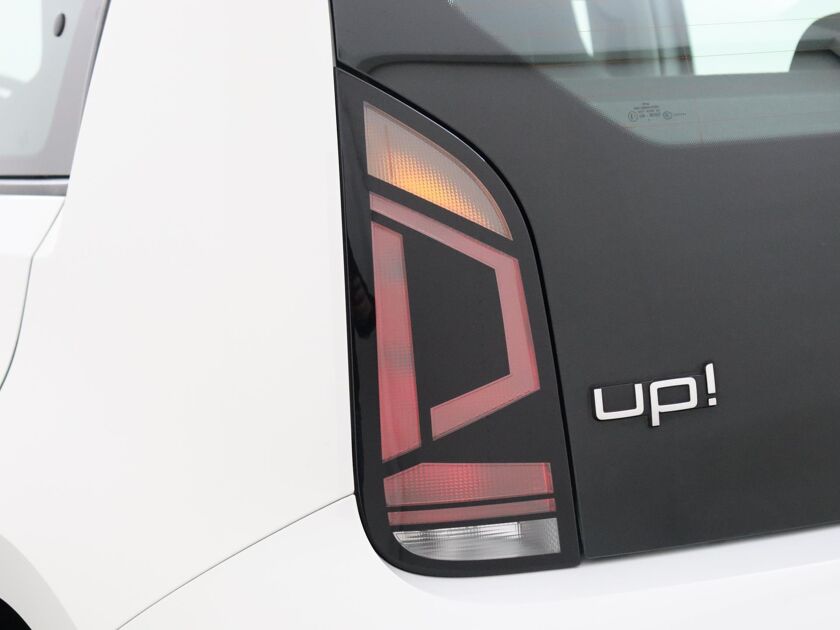 Volkswagen Up! 1.0 | 65 PK | Bluetooth | DAB | Airco | Automatische Verlichting |
