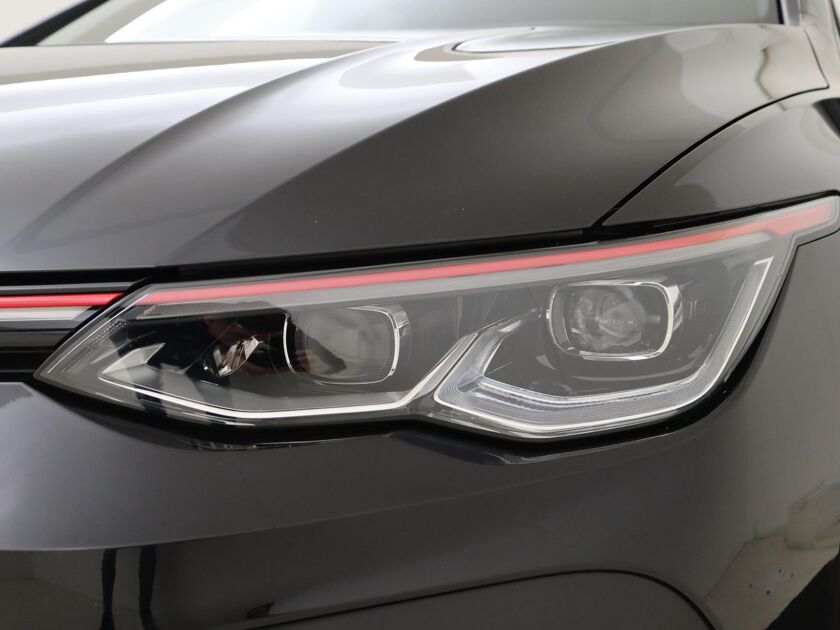 Volkswagen Golf 2.0 GTI Clubsport 45 Oettinger Akrapovic | Automaat | Panoramadak | Harman-Kardon | 19"Lichtmetalen velgen | Achteruitrijcamera
