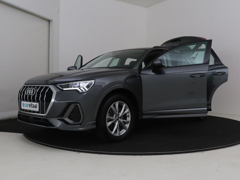 Audi Q3 Quattro 40 TFSI 190 pk S-Tronic Pro Line S | Panorama dak | Virtual Cockpit | Camera | Navigatie