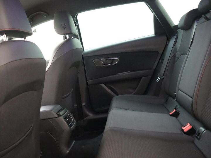 SEAT Leon ST 1.4 EcoTSI FR Business Intense | 150 PK | Automaat | DAB | Parkeersensoren | Navigatie | Apple CarPlay / Android Auto |