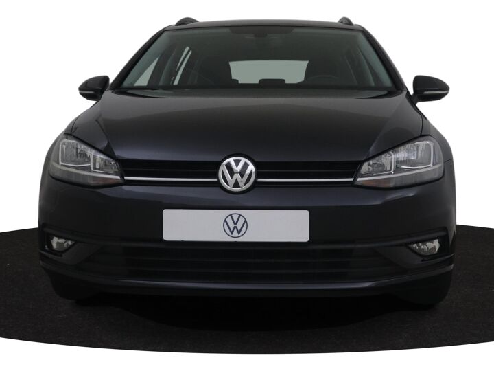 Volkswagen Golf Variant 1.0 TSI Trendline | 110 PK | Apple CarPlay | Cruise Control | Navigatiesysteem | Parkeersensoren |