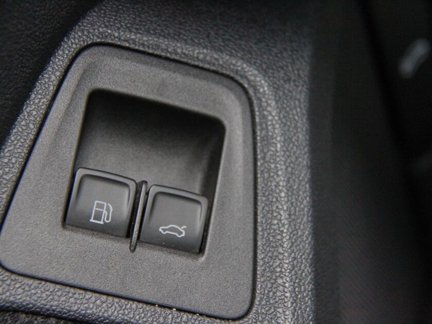 Volkswagen Tiguan 1.4 TSI eHybrid R-Line Business+ | PHEV 245 PK | Automaat | Trekhaak wegklapbaar | Virtual Cockpit | Apple Carplay | PDC V+A + Camera | Electrisch Inklapbare Buitenspiegels |