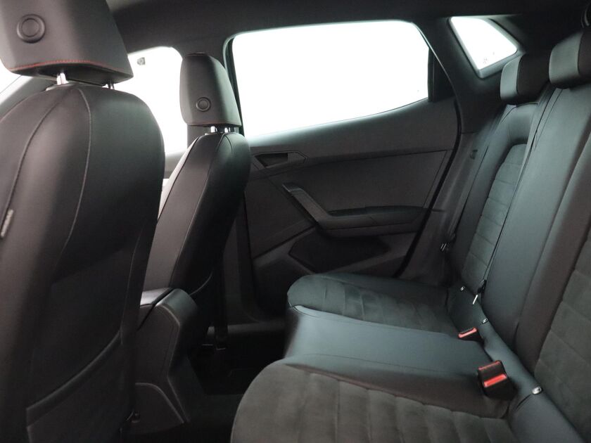 SEAT Ibiza 1.0 TSI FR Business Intense | 95 PK | Virtual Cockpit | Full Link | Adaptive Cruise Control | LM 17” |