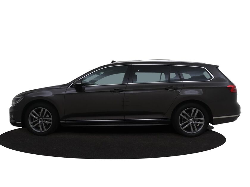 Volkswagen Passat Variant 1.4 TSI ACT Highline Business R | DSG | 150 PK | Panoramadak | Navigatiesysteem | Automaat | Lederen bekleding | 17"Lichtmetalen velgen |