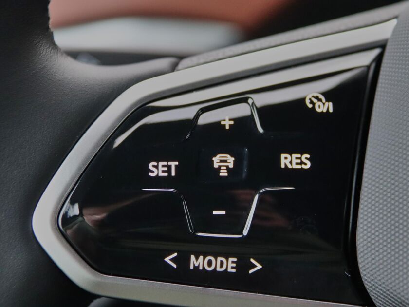 Volkswagen ID.5 Pro ELEKTROMOTOR 150 kW / 204 pk SUV Elektrische a andrijving