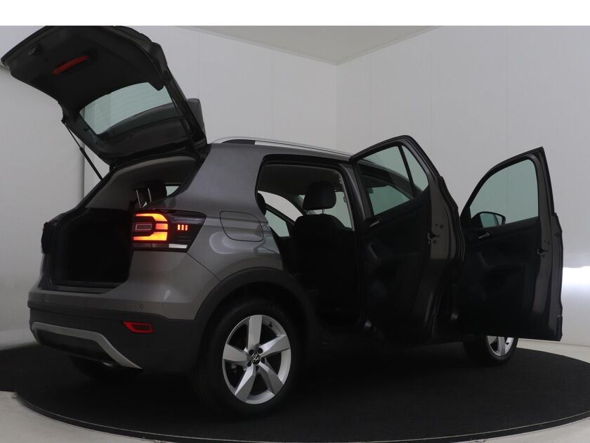 Volkswagen T-Cross 1.0 TSI Style 115 PK | Navigatie | DAB Radio | Achteruitrijcamera | Cruise Control |
