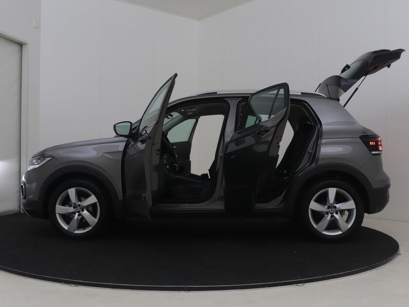 Volkswagen T-Cross 1.0 TSI Style 115 PK | Navigatie | DAB Radio | Achteruitrijcamera | Cruise Control |