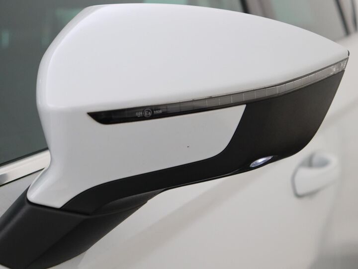 SEAT Ateca 1.4 EcoTSI Style Business Intense | 150 PK | Navigatie | Achteruitrijcamera | Parkeersensoren | Apple CarPlay / Android Auto | Stoelverwarming |