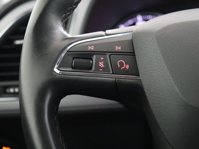 SEAT Leon 1.0 EcoTSI Style Business Intense | 115 PK | Navigatiesysteem | Cruise Control | DAB | Airco |