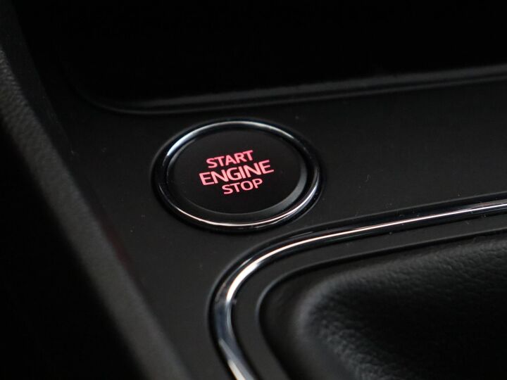 SEAT Leon 1.0 EcoTSI Style Business Intense | 115 PK | Navigatiesysteem | Cruise Control | DAB | Airco |