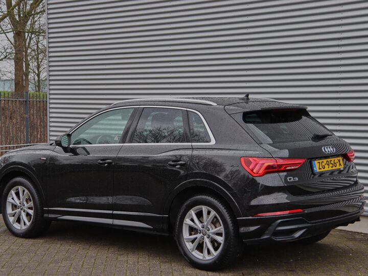 Audi Q3 45 TFSI Quattro S-Line | Parkeersensoren | Sportstoelen | Climate Control | Cruise Control |
