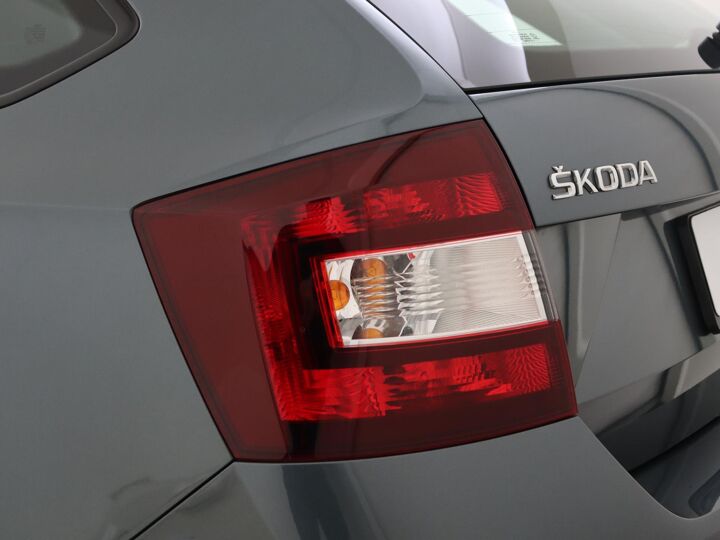 Škoda Rapid Spaceback 1.0 TSI Greentech Clever | 95 PK | Navigatie | Trekhaak | Parkeersensoren | Airco | Bluetooth |