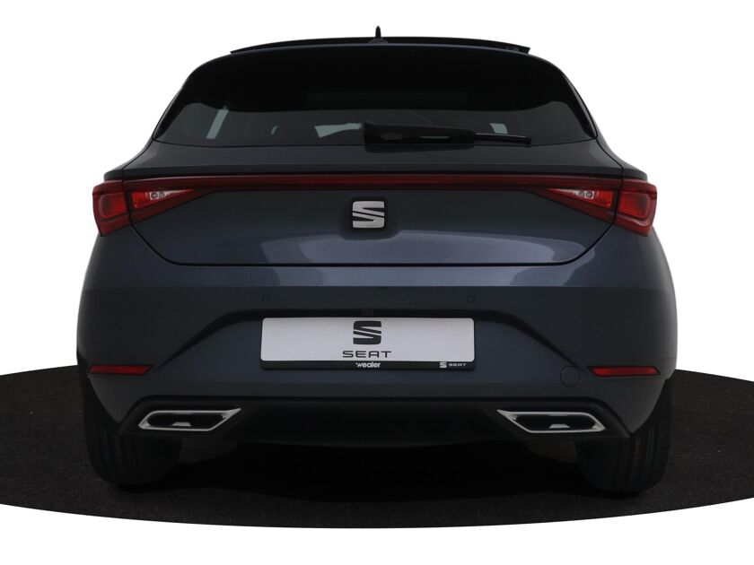 SEAT Leon 1.0 eTSI FR Business Intense DSG | Panodak | 18 inch LMV | Alcantara