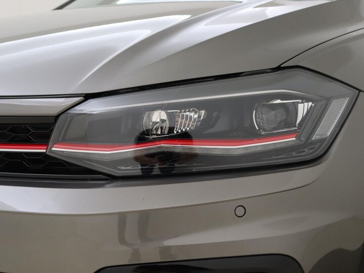 Volkswagen Polo 2.0 TSI GTI | 207 PK | Automaat | Panoramadak | Achteruitrijcamera | DAB | Apple CarPlay/ Android auto | Navigatie |