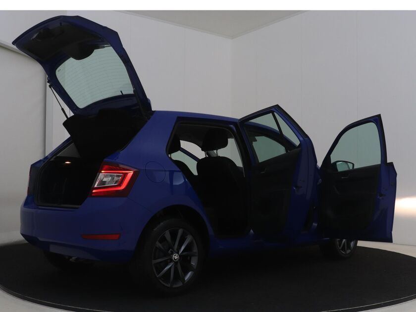 Škoda Fabia 1.0 Business Edition | 75 PK | DAB |  Navigatie | Apple CarPlay/ Android auto | Parkeersensoren | Multifunctioneel Stuurwiel |