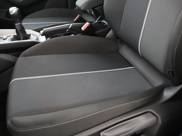Audi A1 Sportback 25 TFSI epic | 95 PK | Cruise Control | Stuurbediening | DAB | Lichtmetalen Velgen 17” |