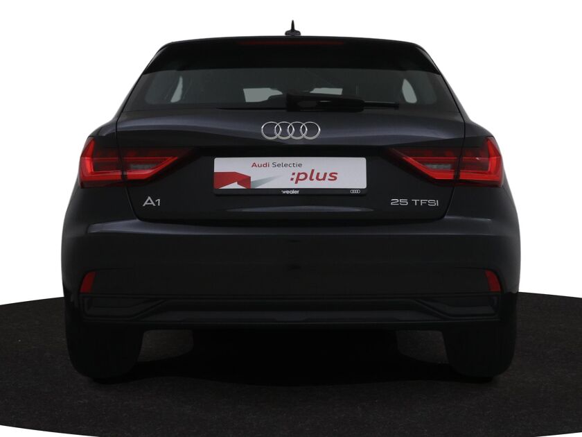 Audi A1 Sportback 25 TFSI epic | 95 PK | Cruise Control | Stuurbediening | DAB | Lichtmetalen Velgen 17” |
