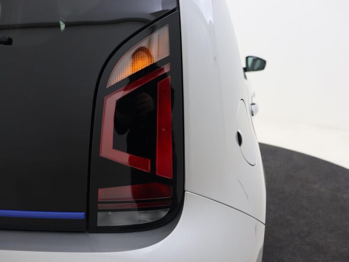 Volkswagen e-Up! e-up! | 83 PK | Automaat | Stoelverwarming | Stuurbediening | Bluetooth |