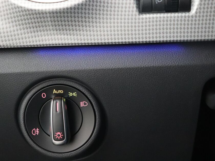 Volkswagen e-Up! | 83 PK | Automaat | Stuurbediening | Bluetooth | Airco |