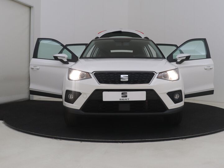 SEAT Arona 1.0 TSI Style | 95 PK | DAB | Beats Audio | Velgen LM 16” | Multifunctioneel Stuurwiel | Airco |