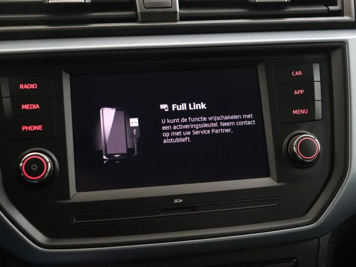 SEAT Arona 1.0 TSI Style | 95 PK | DAB | Beats Audio | Velgen LM 16” | Multifunctioneel Stuurwiel | Airco |