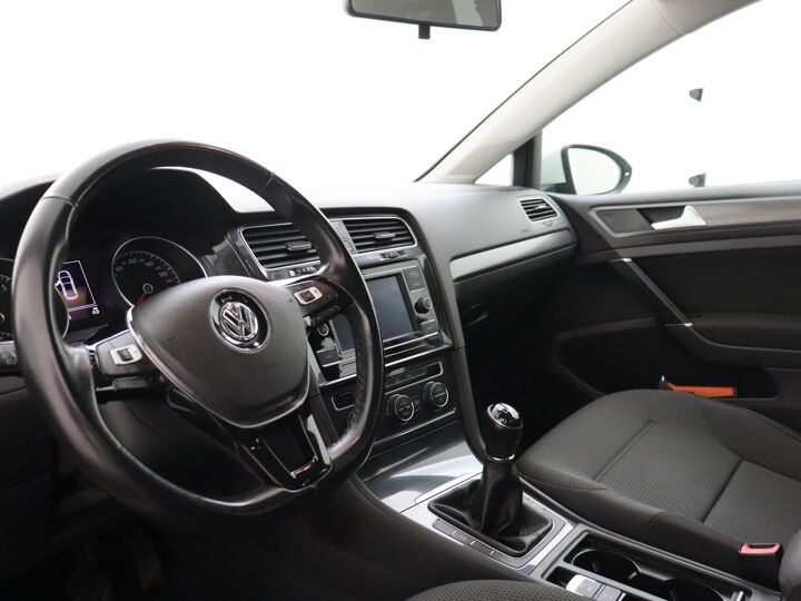 Volkswagen Golf 1.5 TSI Comfortline | 130 PK | Cruise Control adaptief | Parkeersensor voor en achter | Climate Control | Stuurbediening |