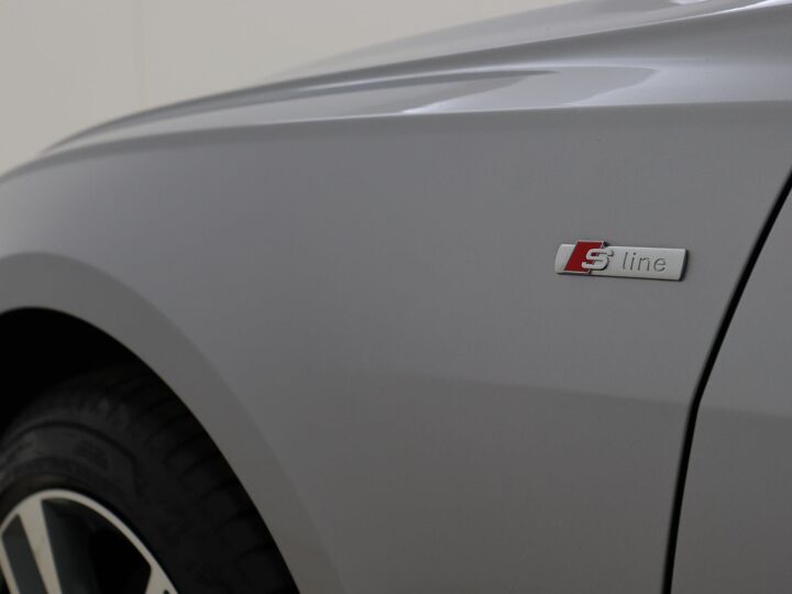 Audi A6 Avant 50 TFSI e quattro Advanced edition 299 PK | Lederen bekleding | S-Line Pakket | Elek. Verstelbare Stoelen | Achteruitrijcamera | Navigatiesysteem |